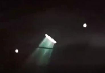 造假的法国aupL摄的ufo视频【已