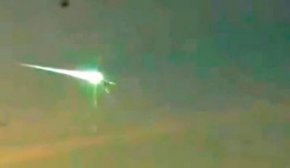 惊爆:ufo不明飞行物阻止了陨石对俄|斯的毁灭（高清视频