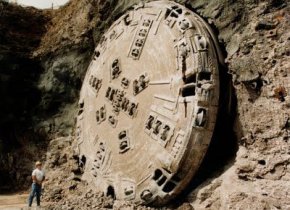 南极发现外星人基地究f是真是?